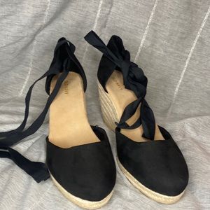 Wedge heals Strappy